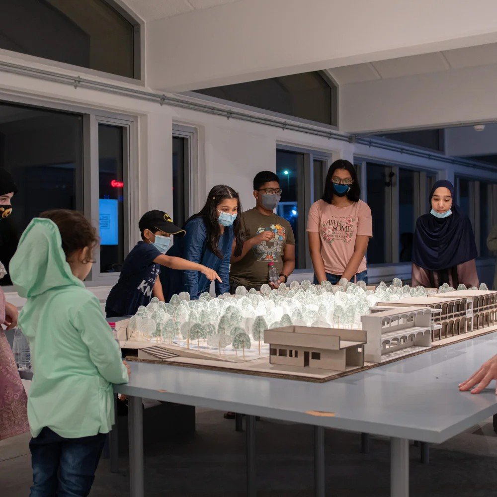ورشة التصميم المشترك الثانية: عرض تقديمي بشأن التقدم المحرز ومناقشته + نشاط التصويت بالنقاط للأطفال