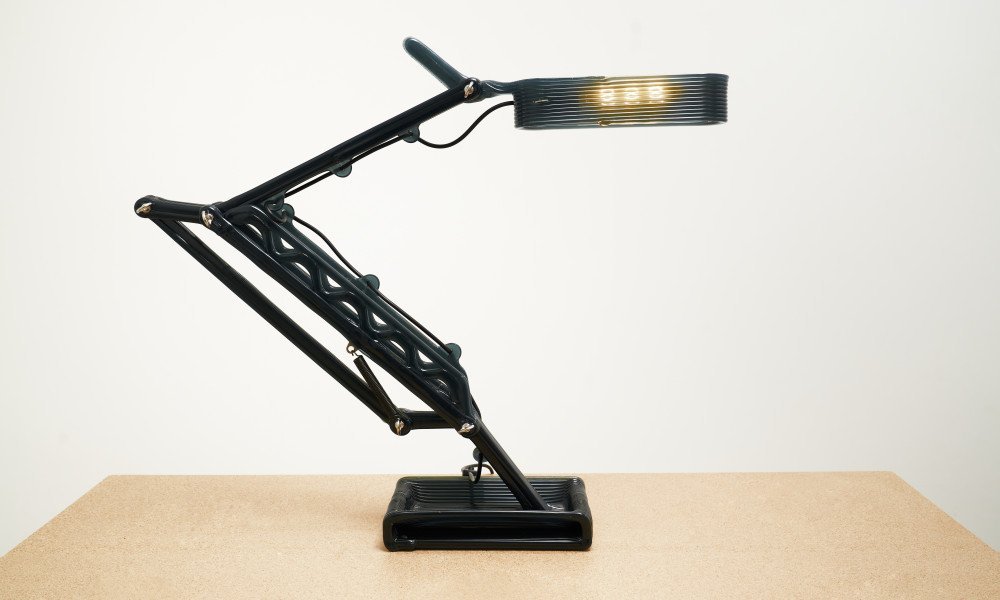 Bits to Atoms - Architect's Lamp